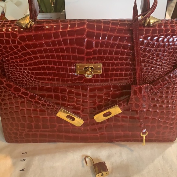 Francesco Biasia Italy red crocodile embossed leather satchel bag - Picture 8 of 8